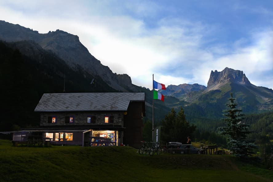 Refuge Terzo Alpini, photo 3 sur 15