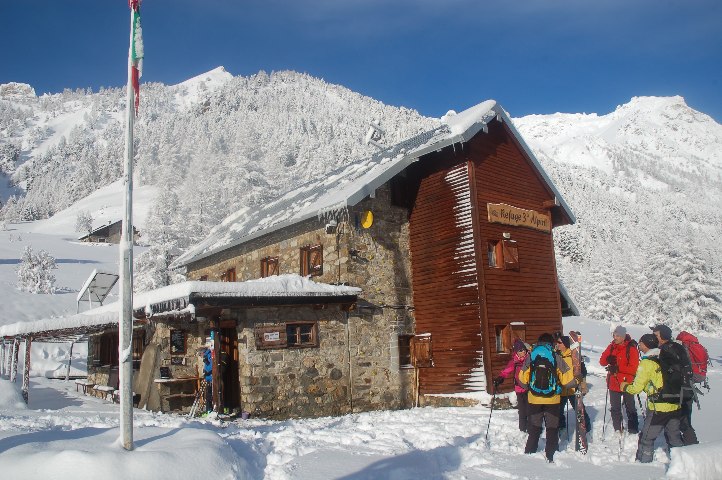 Refuge Terzo Alpini, photo 2 sur 15